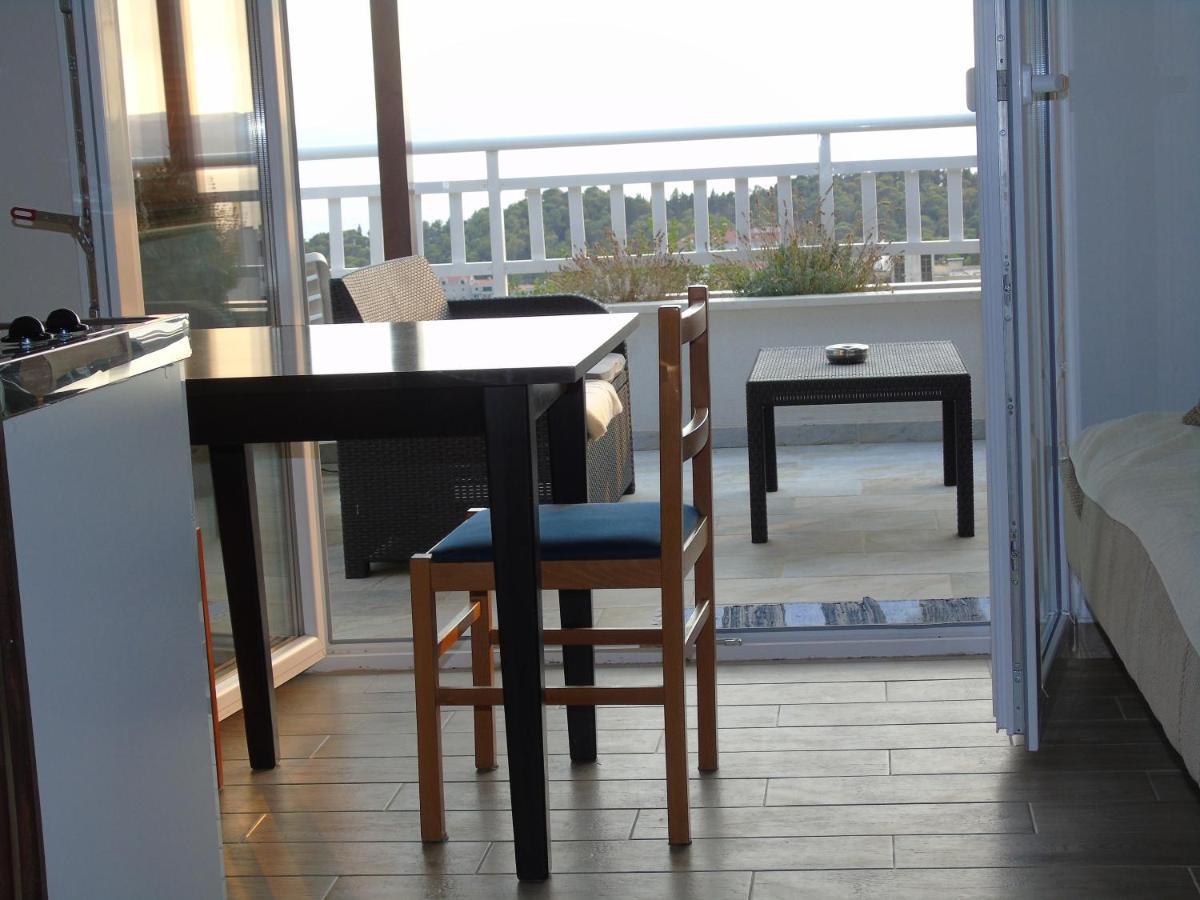 Apartments Kurilj Makarska Ngoại thất bức ảnh