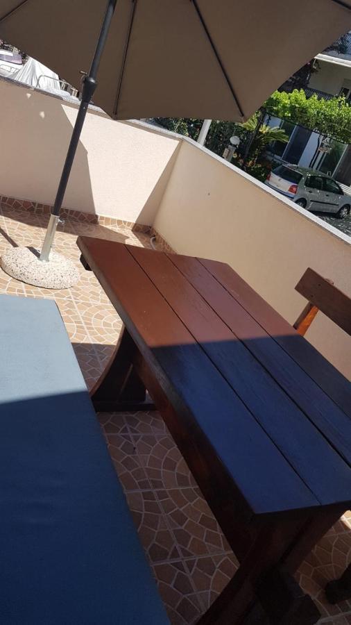Apartments Kurilj Makarska Ngoại thất bức ảnh