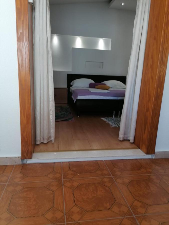 Apartments Kurilj Makarska Ngoại thất bức ảnh
