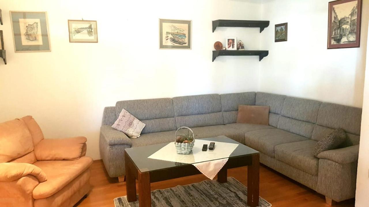 Apartments Kurilj Makarska Ngoại thất bức ảnh