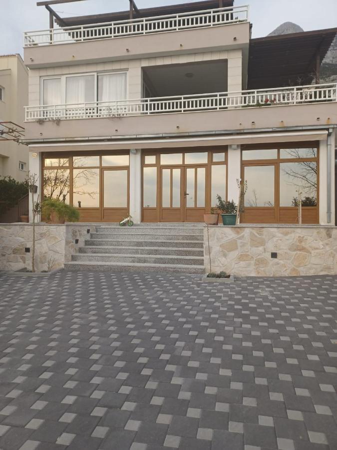 Apartments Kurilj Makarska Ngoại thất bức ảnh
