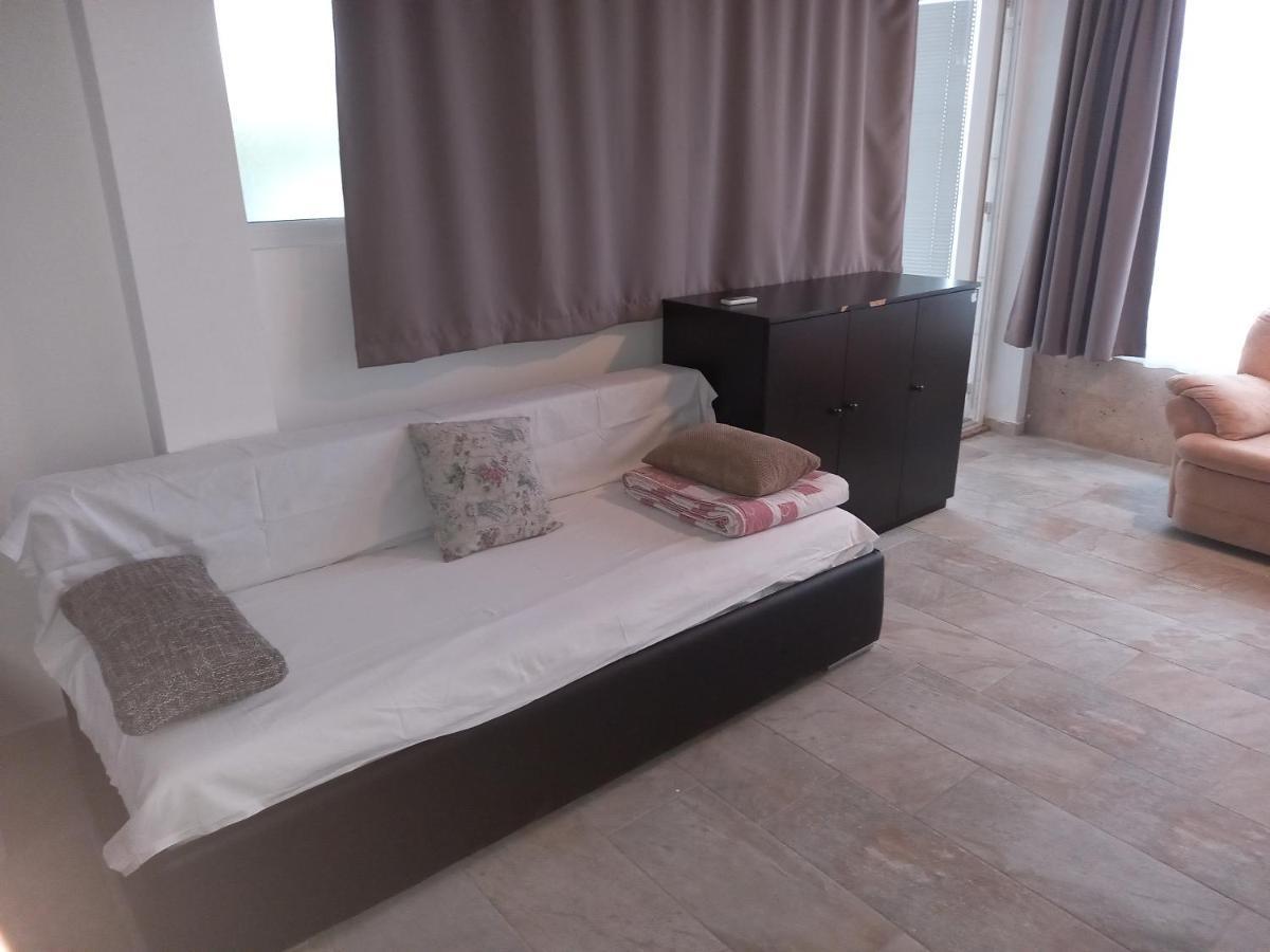 Apartments Kurilj Makarska Ngoại thất bức ảnh