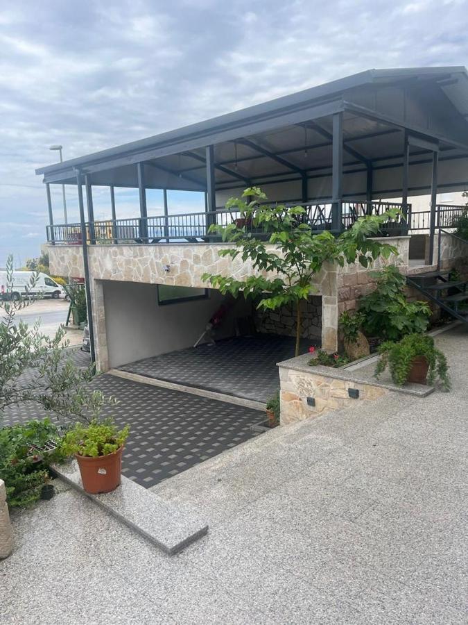 Apartments Kurilj Makarska Ngoại thất bức ảnh