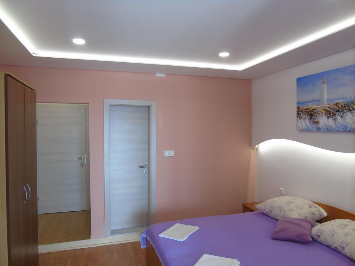 Apartments Kurilj Makarska Ngoại thất bức ảnh