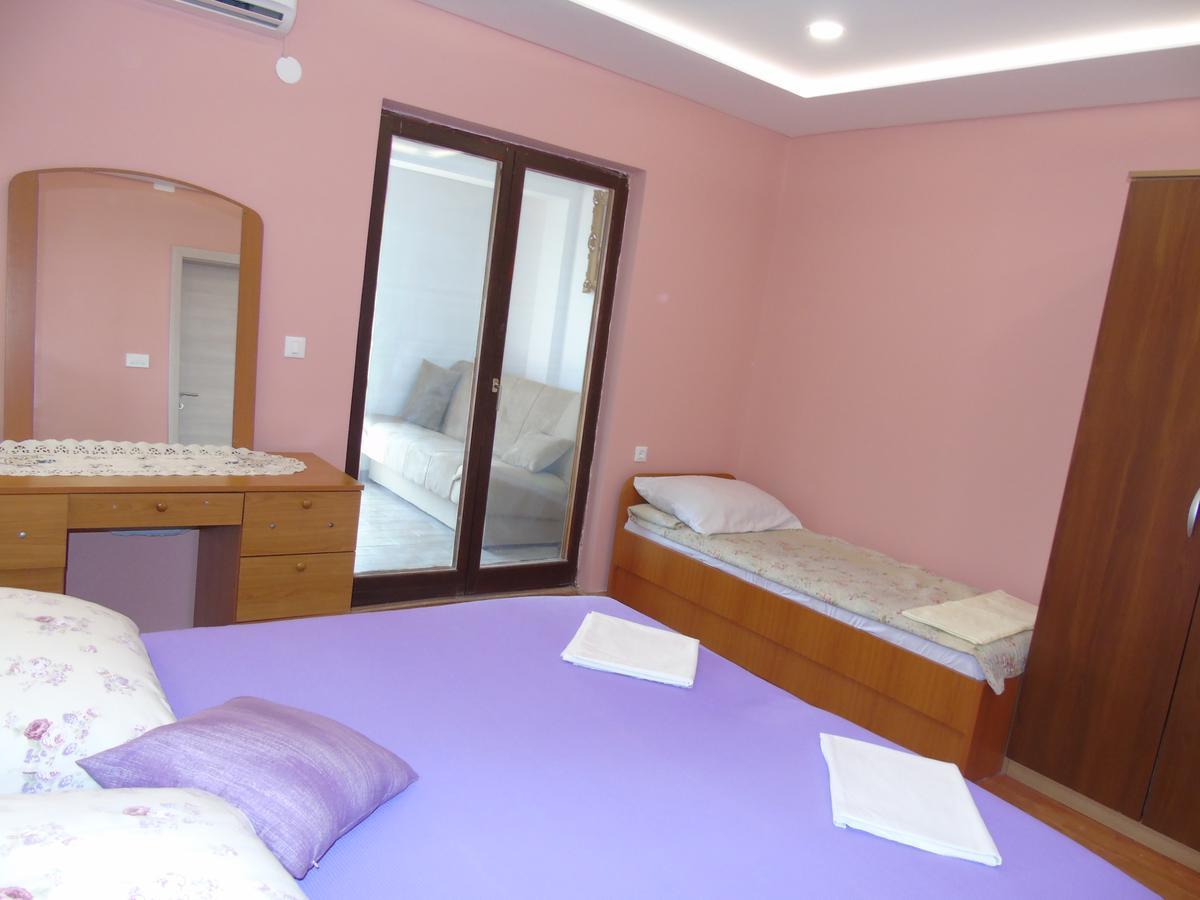 Apartments Kurilj Makarska Ngoại thất bức ảnh
