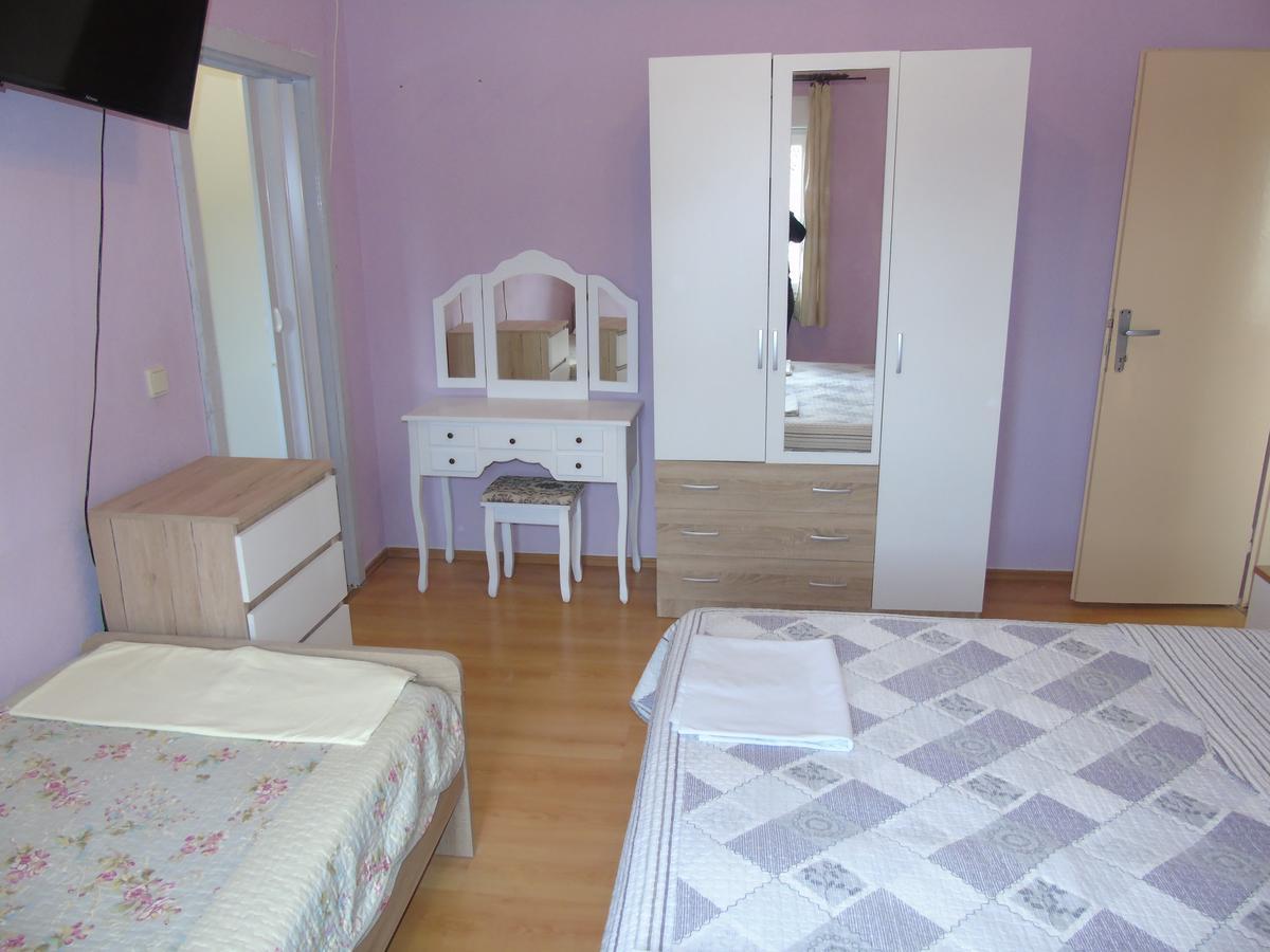 Apartments Kurilj Makarska Ngoại thất bức ảnh